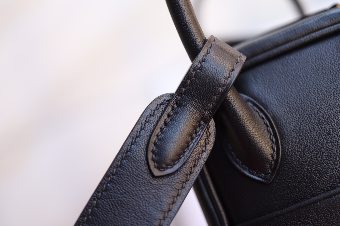 에르메스 미니 린디백19 블랙 금장 스위프트